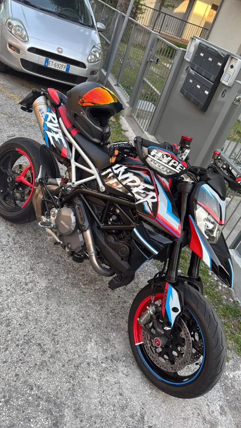 Ducati Hypermotard 950 RVE (2022 - 25) (2)