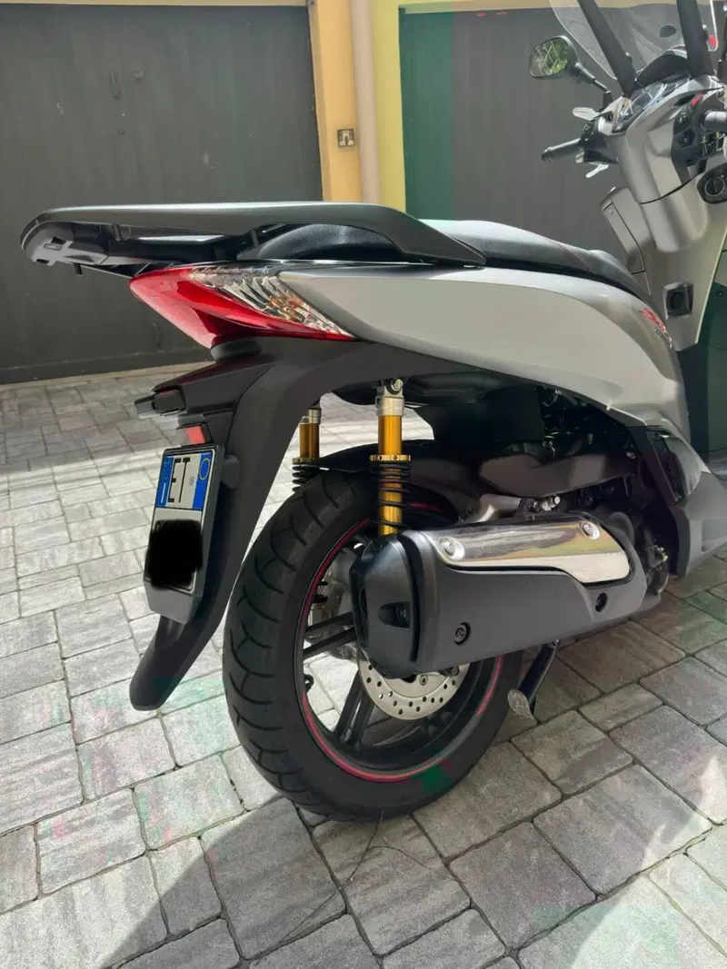 Honda SH 300 i Sport ABS (2018 - 20) (3)