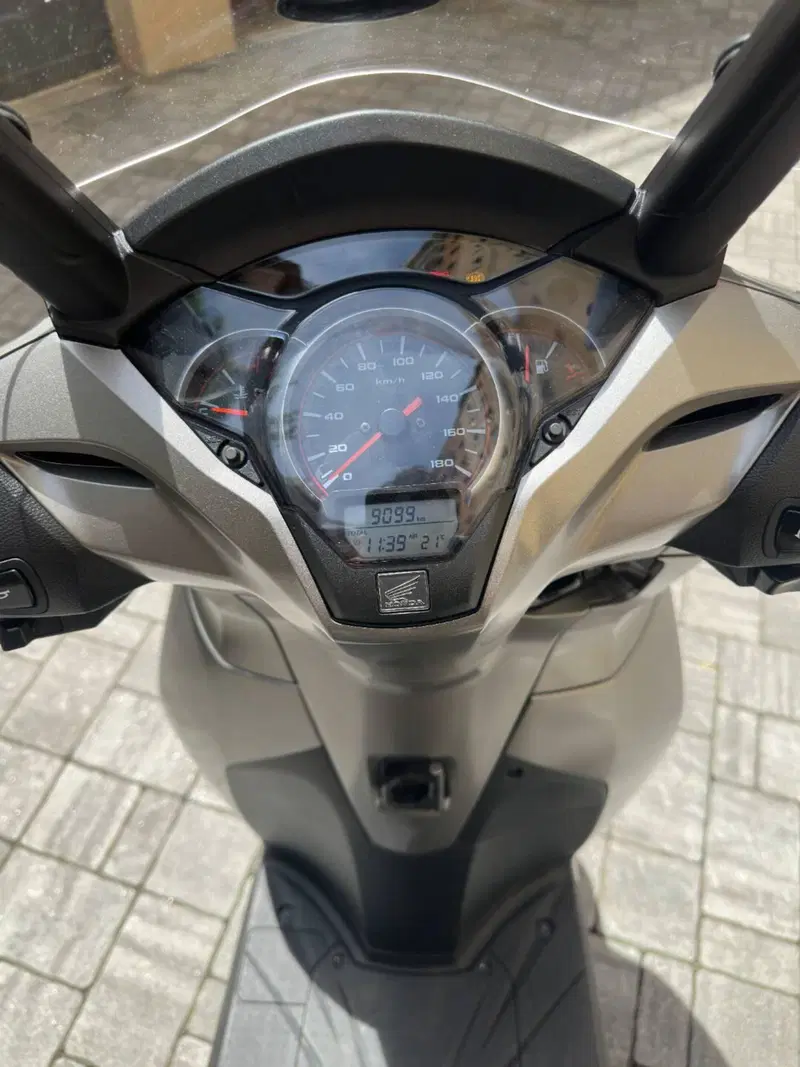 Honda SH 300 i Sport ABS (2018 - 20) (6)