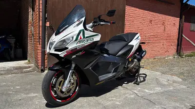 Aprilia SRV 850 ABS (2011 - 16) usata