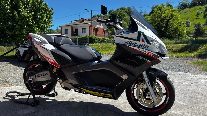 Aprilia SRV 850 ABS (2011 - 16) (3)