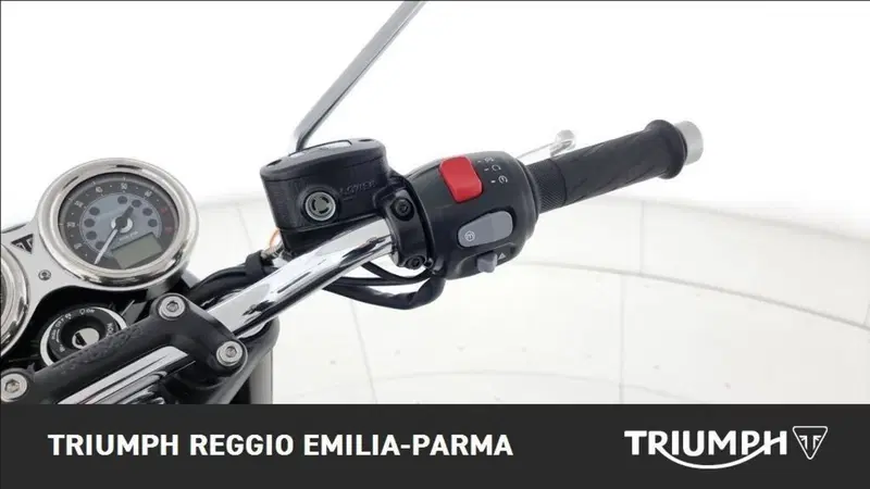 Triumph Bonneville T120 Icon Edition (2025 - 26) (10)