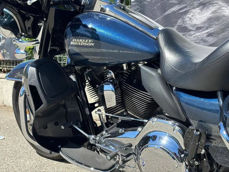 Harley-Davidson 1690 Electra Glide Ultra Limited (2016) - FLHTK (11)