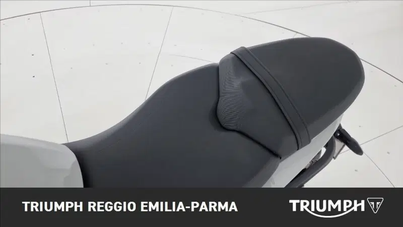 Triumph Trident 800 (2026) (13)