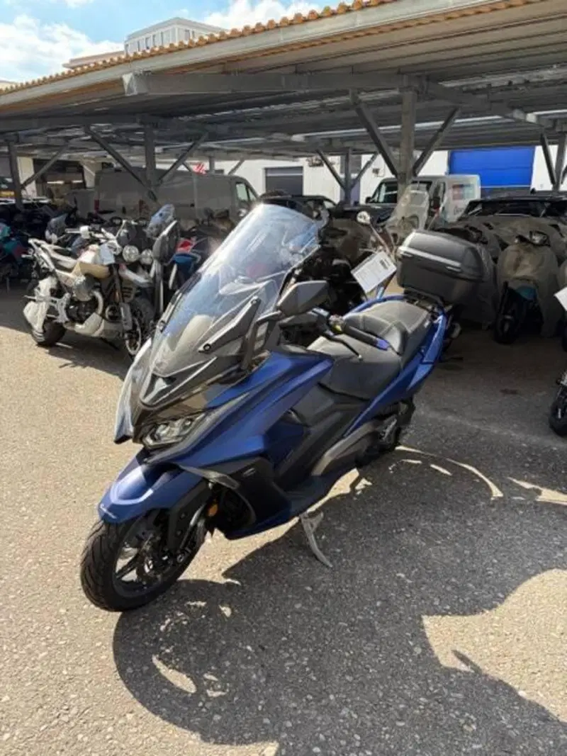 Kymco AK 550 (2017 - 19) (2)