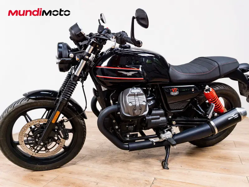 Moto Guzzi V7 850 Stone Special Abs (2021) (8)