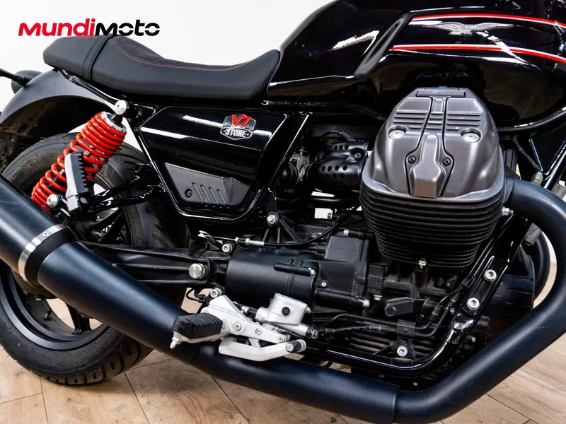 Moto Guzzi V7 850 Stone Special Abs (2021) (5)