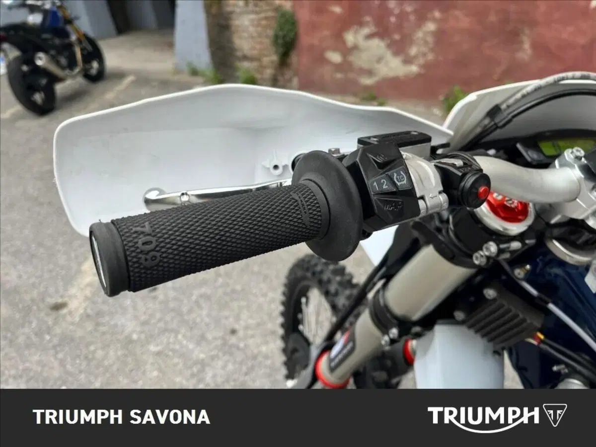 Husqvarna FE 250 (2019) (8)