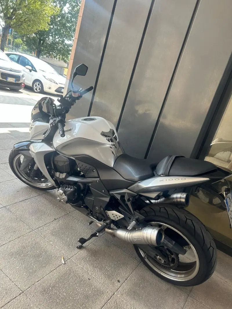 Kawasaki Z 1000 (2007 - 09) (2)