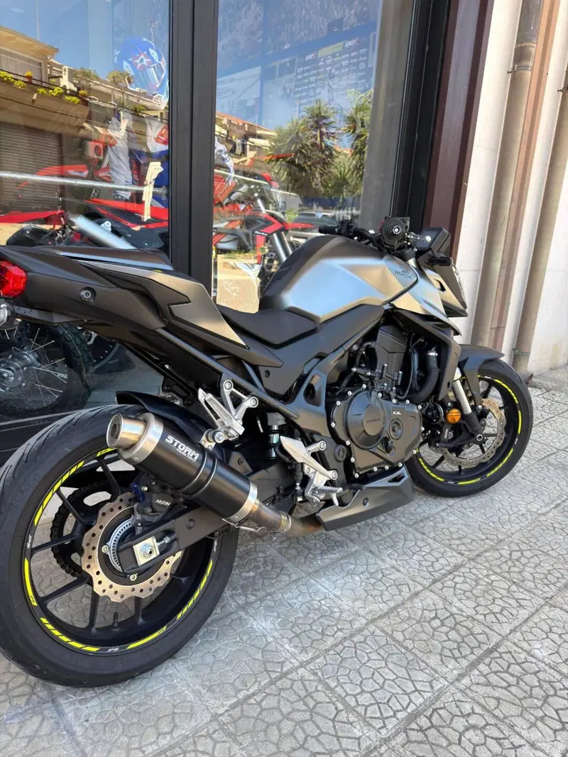 Honda CB 750 Hornet (2023 - 24) (7)