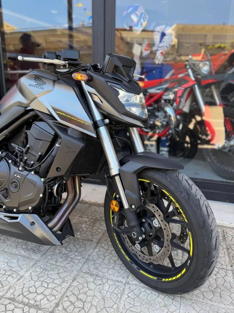 Honda CB 750 Hornet (2023 - 24) (8)