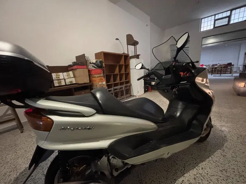 Yamaha Majesty 250 DX (1998 - 02) (8)