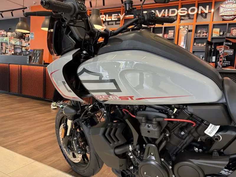Harley-Davidson Pan America 1250 ST (2025 - 26) (5)