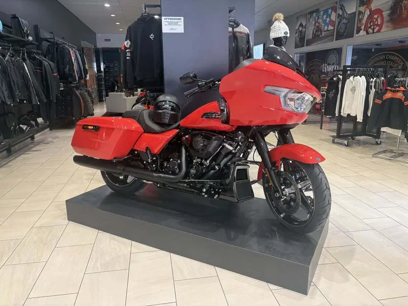 Harley-Davidson Road Glide (2024 - 26) (2)