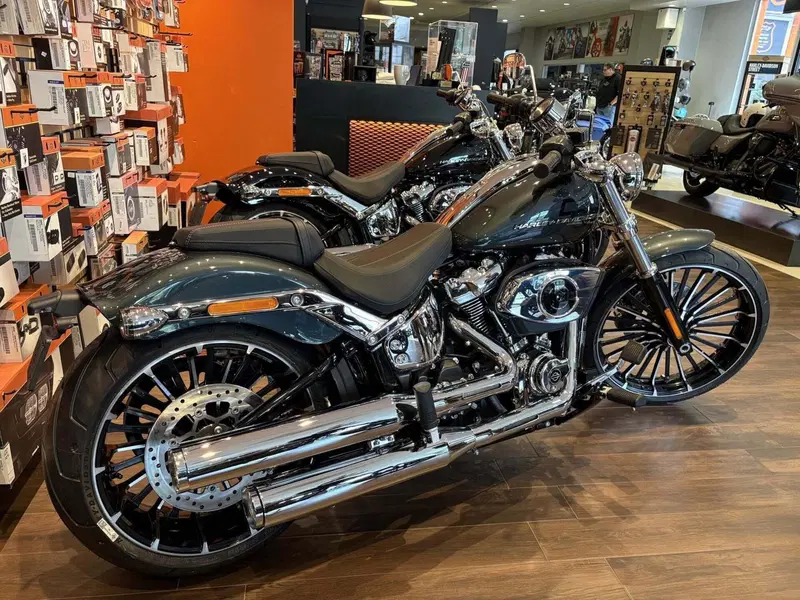 Harley-Davidson Breakout 117 (2025 - 26) (3)