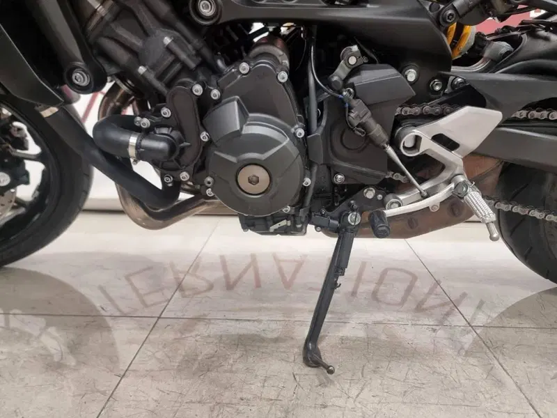 Yamaha MT-09 SP (2018 - 20) (8)