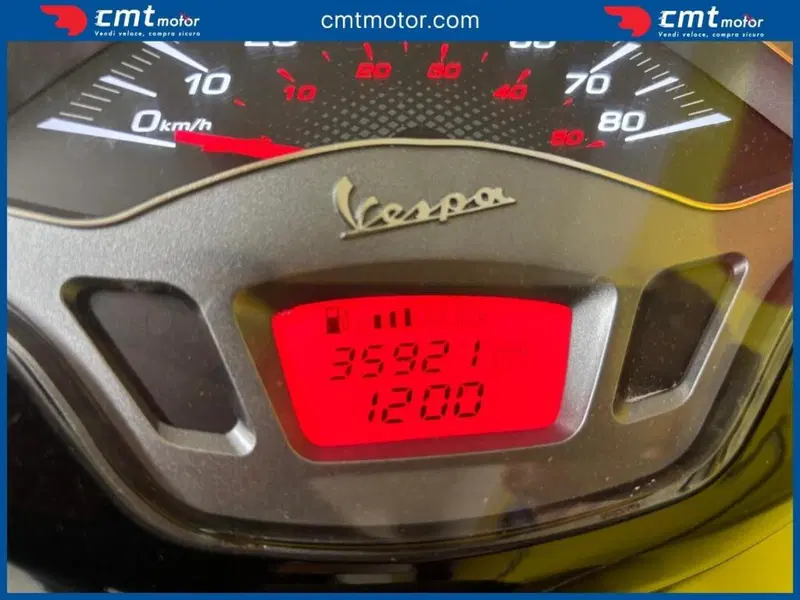 Vespa Sprint 50 4T 3V (2014 - 17) (5)