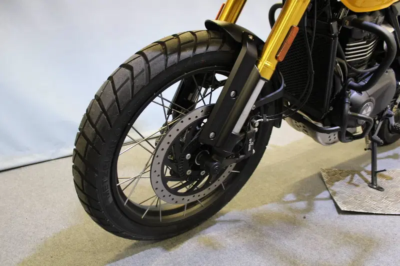 Triumph Scrambler 400 XC (2025 - 26) (14)