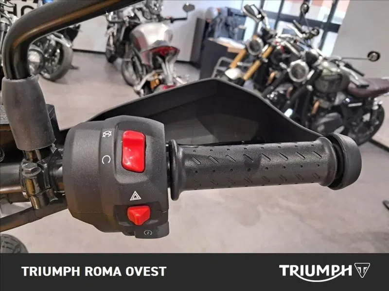 Triumph Scrambler 400 XC (2025 - 26) (12)