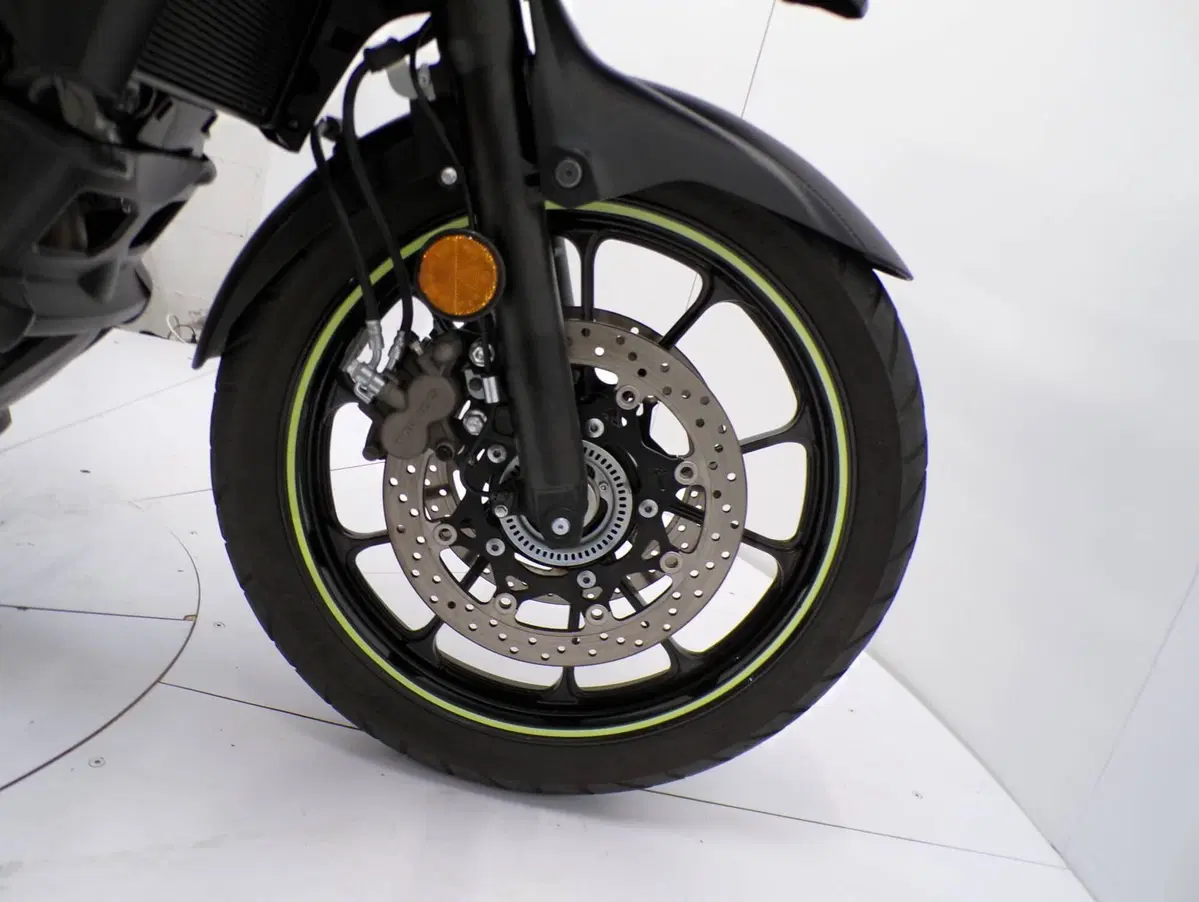 Suzuki V-Strom 650 (2021 - 25) (11)