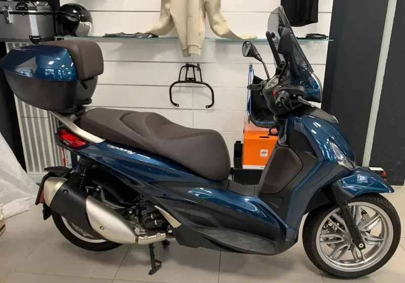 Piaggio Beverly 300 Hpe (2021)