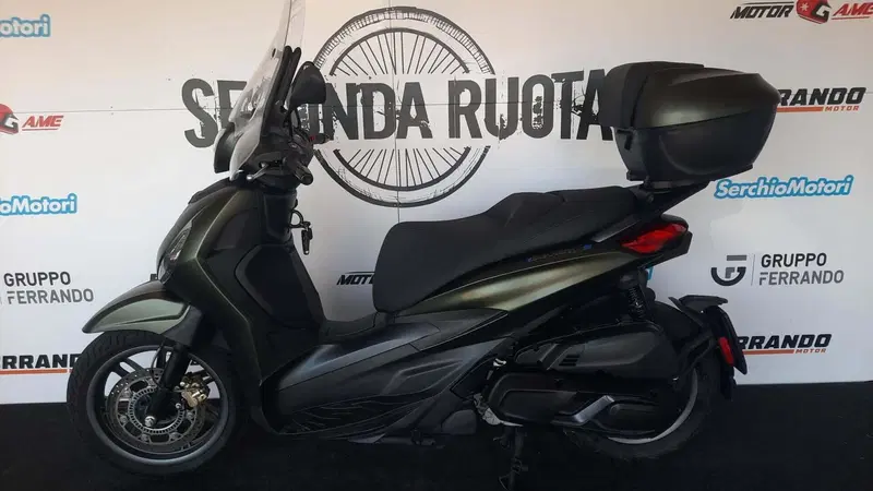 Piaggio Beverly 400 S (2025 - 26) (4)