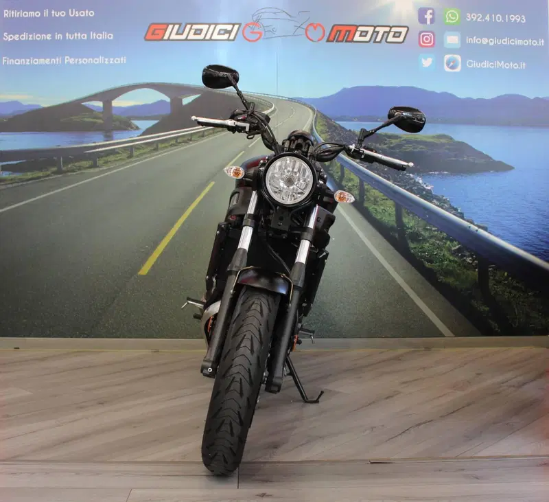Yamaha XSR 700 (2021) (2)