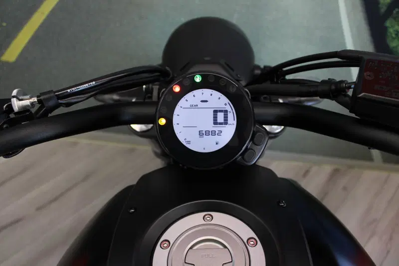 Yamaha XSR 700 (2021) (6)