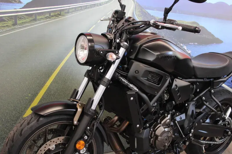 Yamaha XSR 700 (2021) (8)