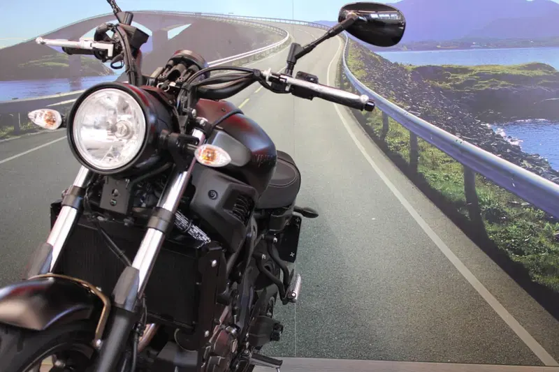 Yamaha XSR 700 (2021) (11)