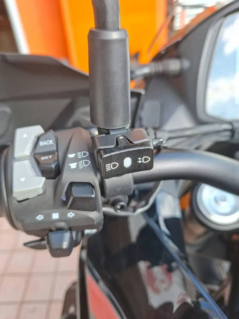 Moto Morini X-Cape 700 (2025 - 26) (6)