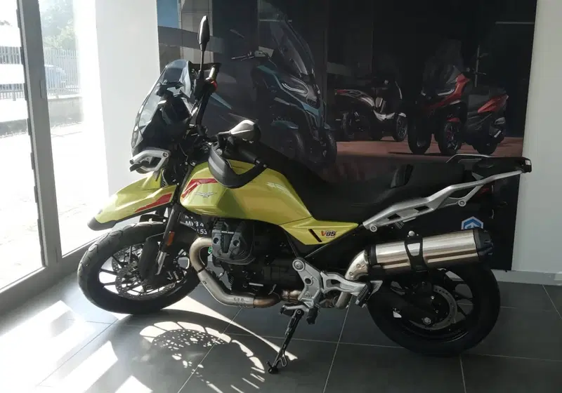 Moto Guzzi V85 Strada (2024 - 26) (9)