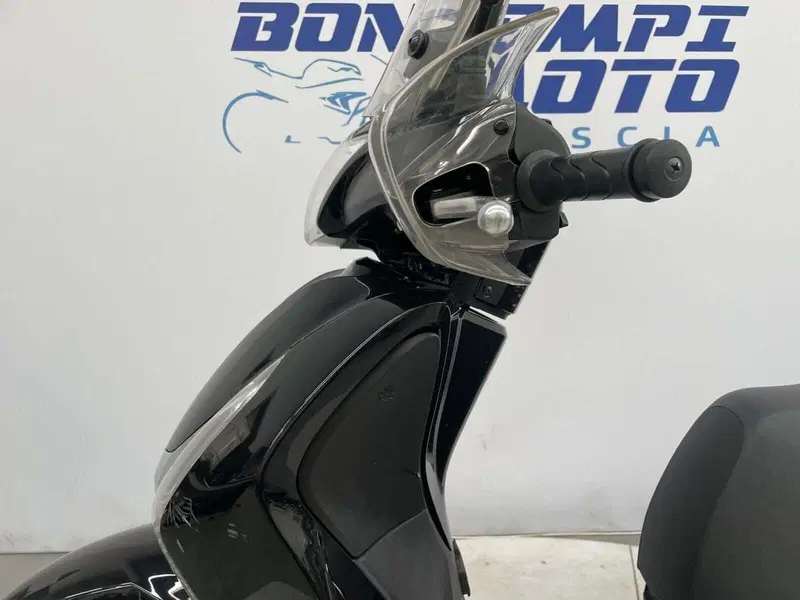 Honda SH 125 i ABS (2013 - 17) (3)