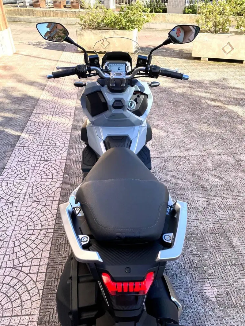 Sym ADX 125 (2023 - 24) (4)