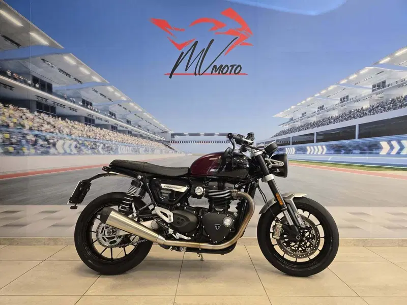 Triumph Speed Twin 1200 Stealth Edition (2024)