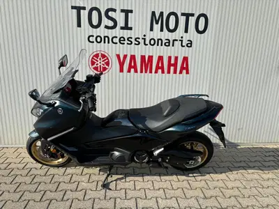 Yamaha T-Max 560 Tech Max (2022 - 24) usata