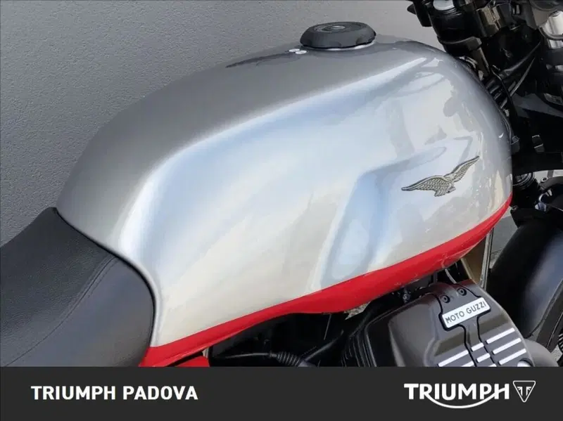 Moto Guzzi V7 Stone Corsa (2023 - 25) (4)