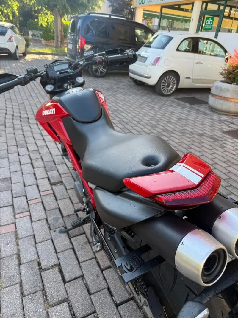 Ducati Hypermotard 796 (2012) (3)