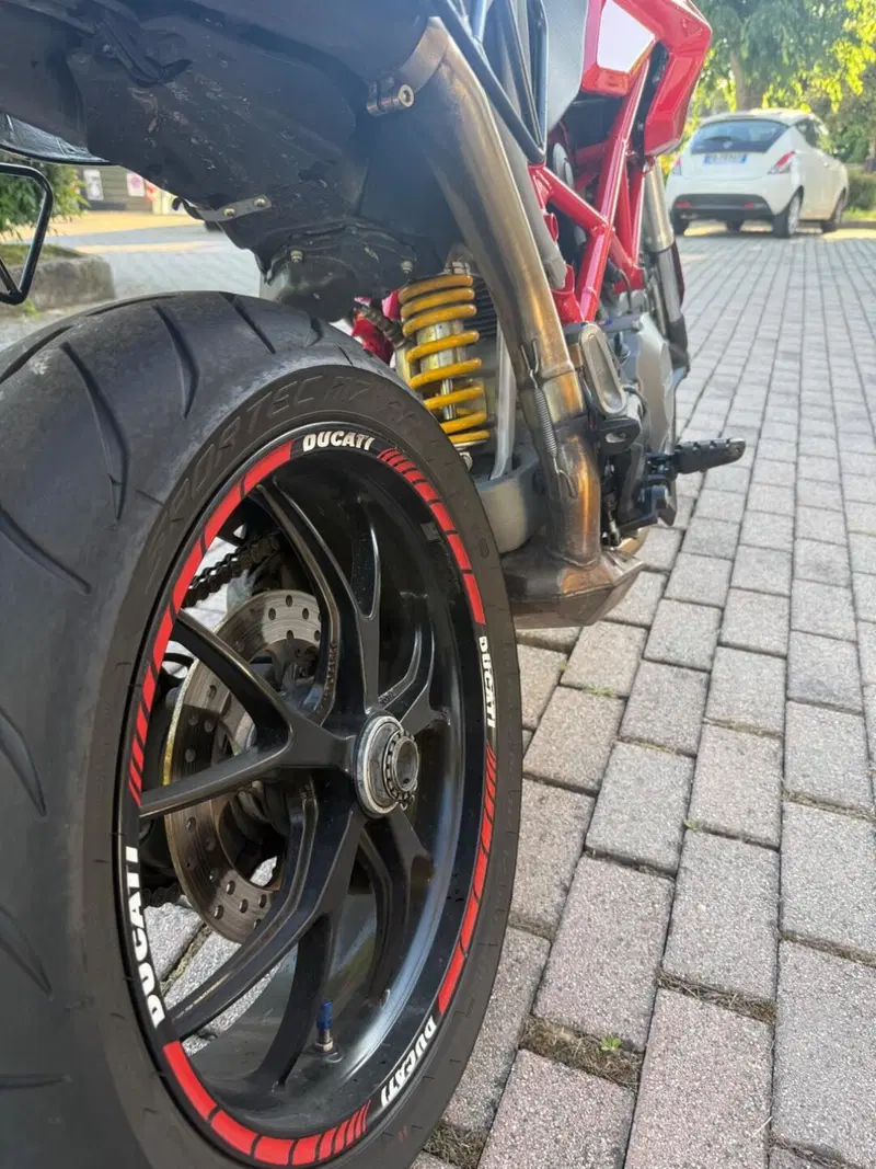 Ducati Hypermotard 796 (2012) (4)