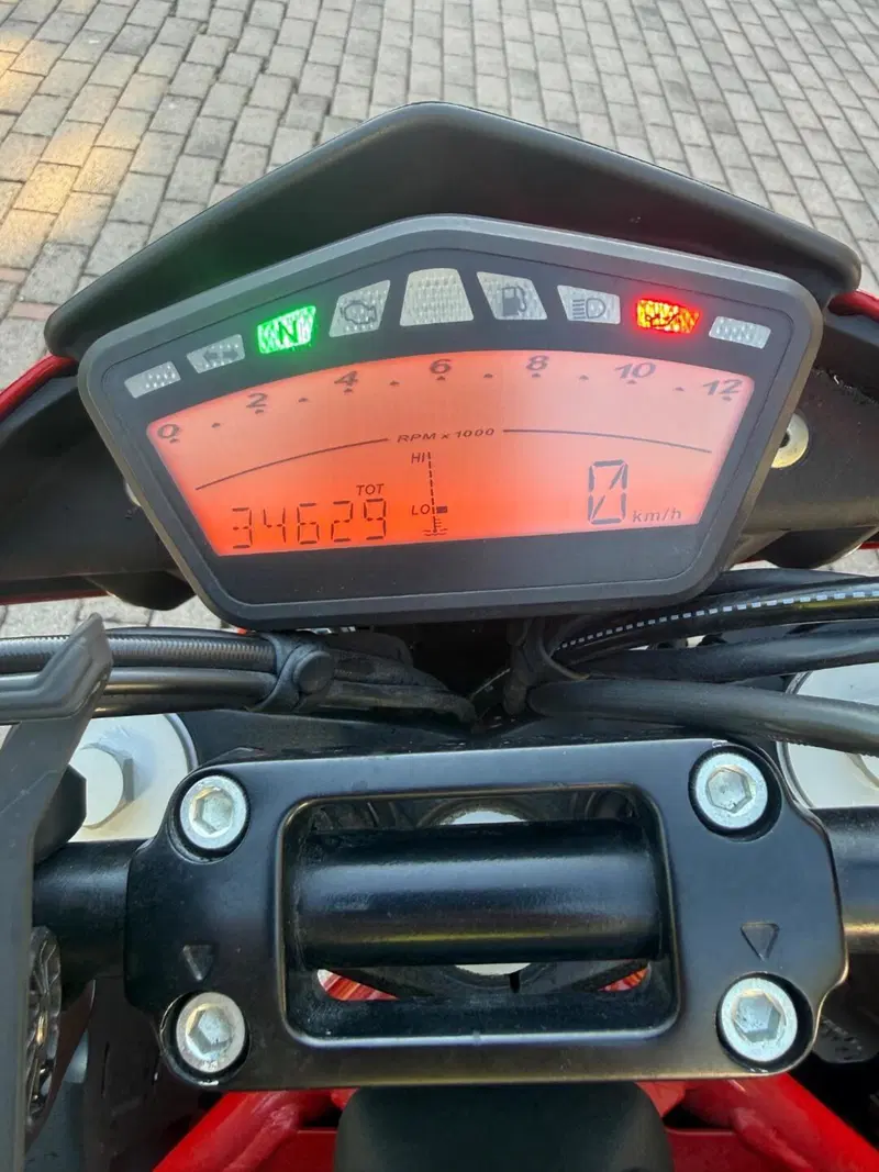 Ducati Hypermotard 796 (2012) (7)