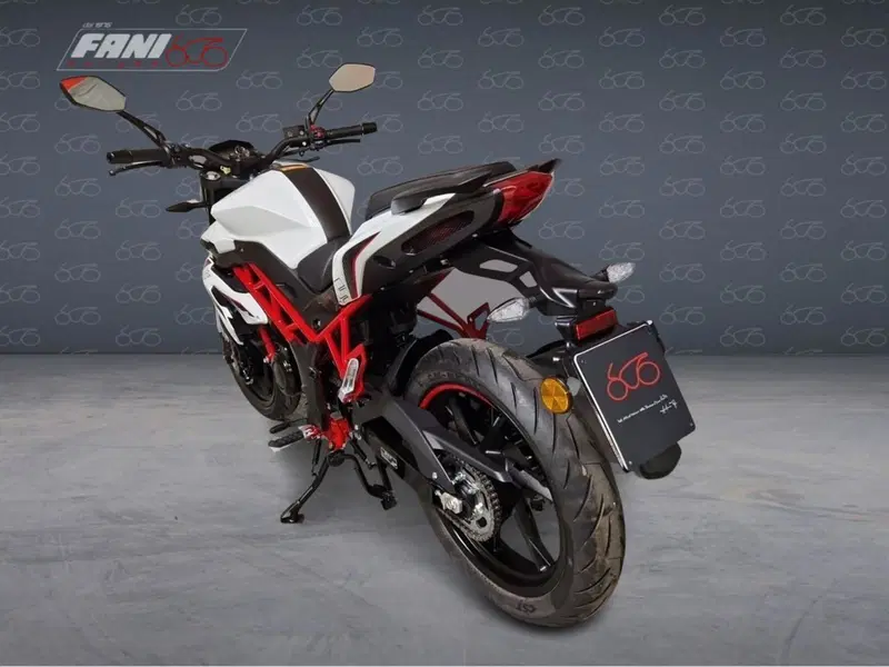 Benelli BN 125 (2021 - 25) (3)