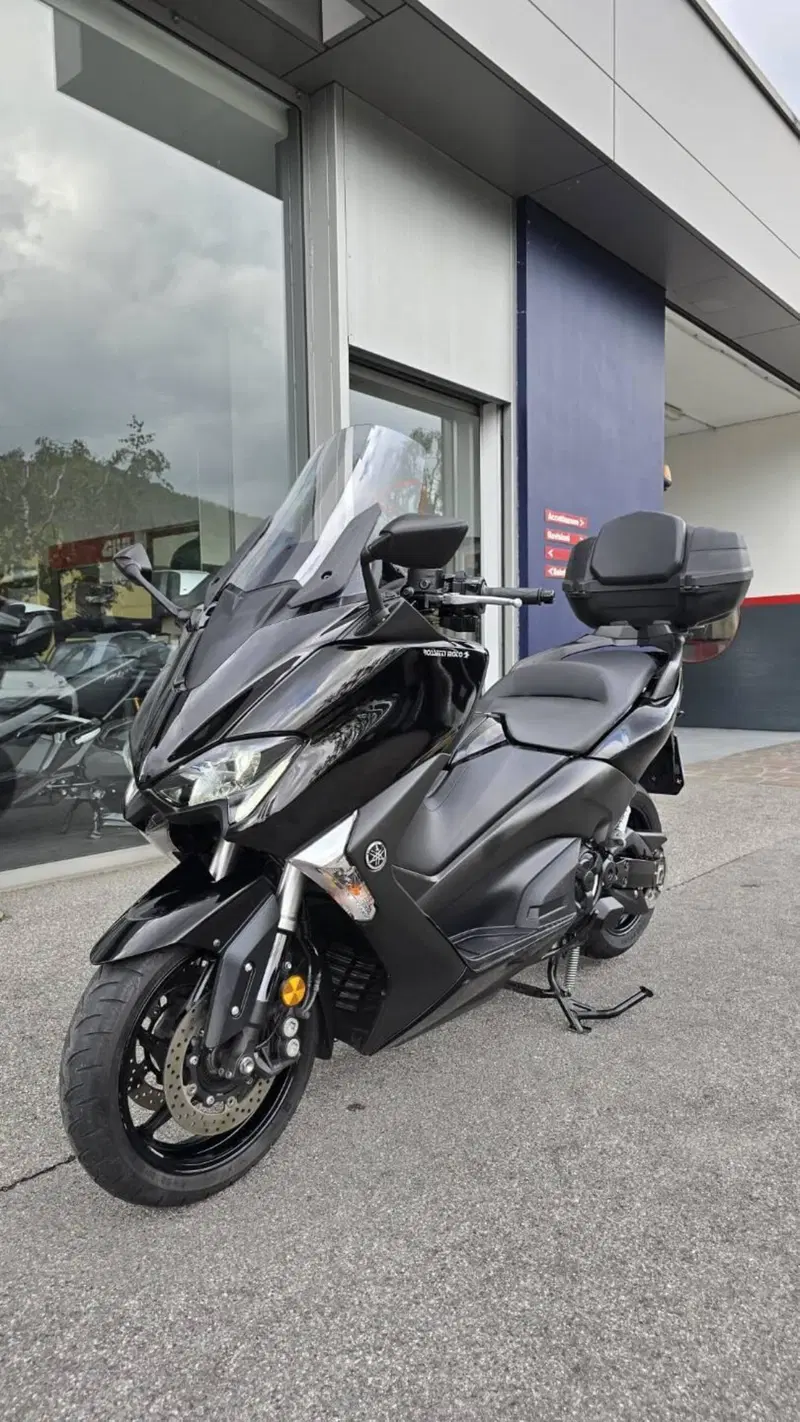 Yamaha T-Max 530 ABS (2015 - 17) (2)