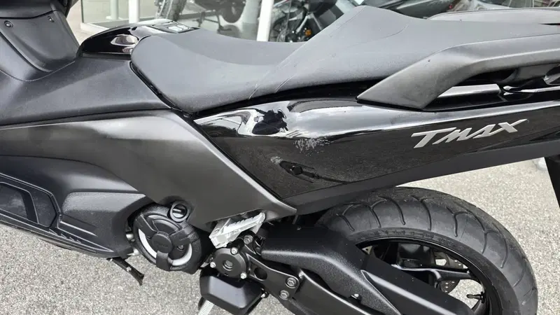 Yamaha T-Max 530 ABS (2015 - 17) (7)