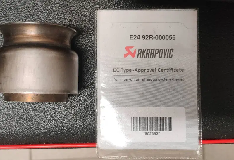 Scarico Akrapovic BMW GS Bialbero (2)