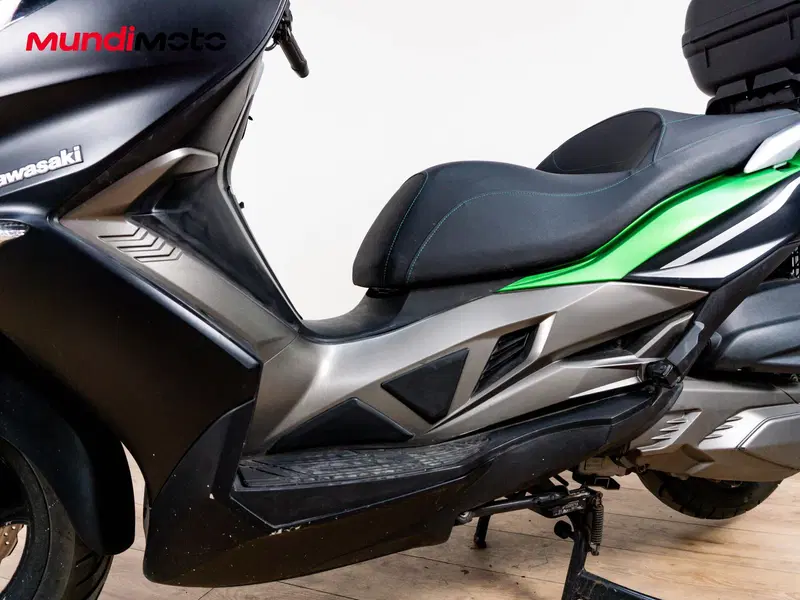 Kawasaki J 300 ABS (2014 - 16) (9)