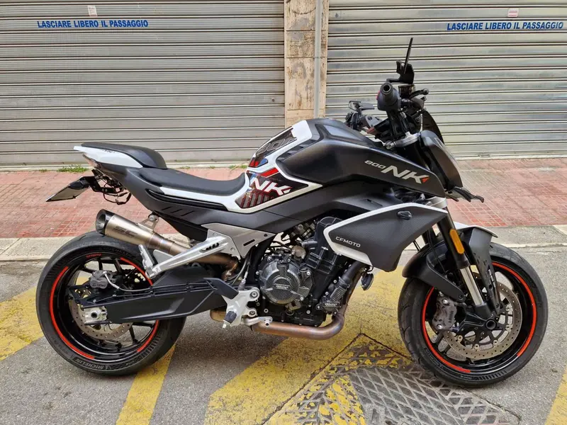 CFMOTO 800NK Advanced (2023 - 26)