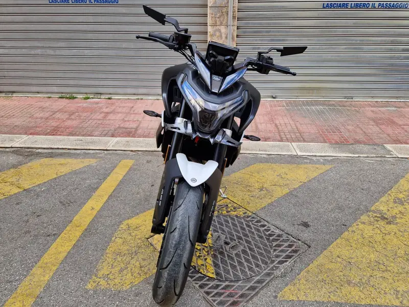 CFMOTO 800NK Advanced (2023 - 26) (2)