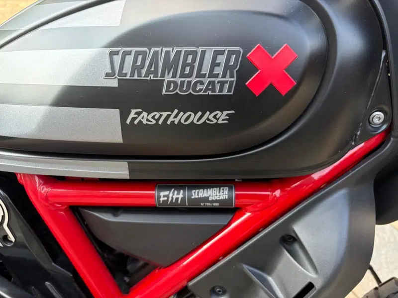 Ducati Scrambler 800 Desert Sled Fasthouse (2021 - 22) (7)