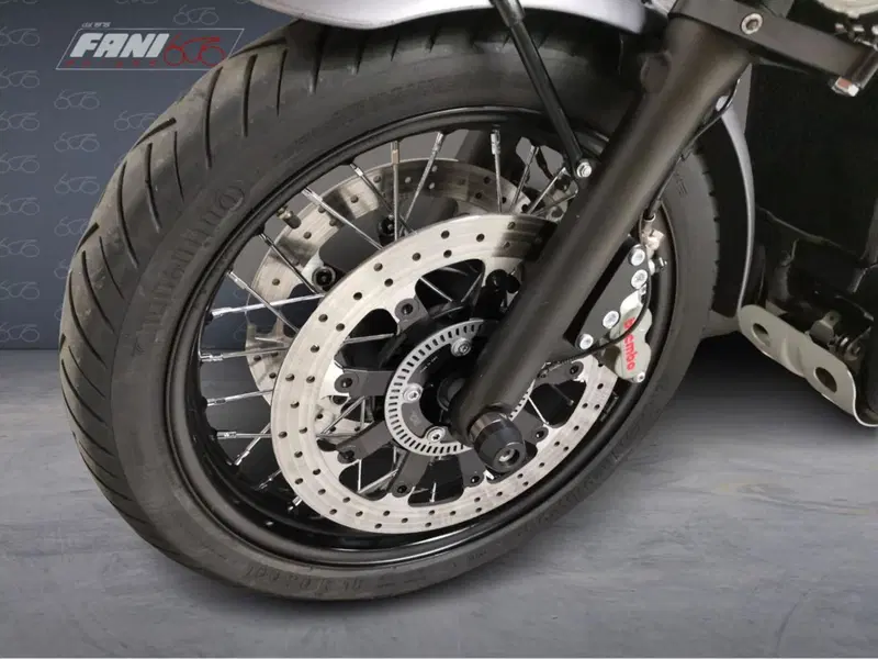 Triumph Bonneville T120 Black (2017 - 20) (5)