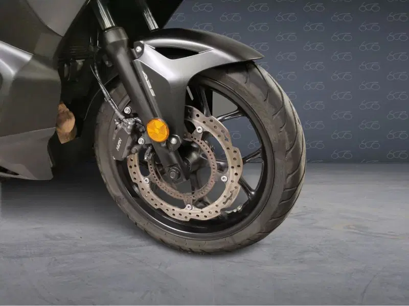 Honda Integra 750 DCT (2016 - 17) (5)